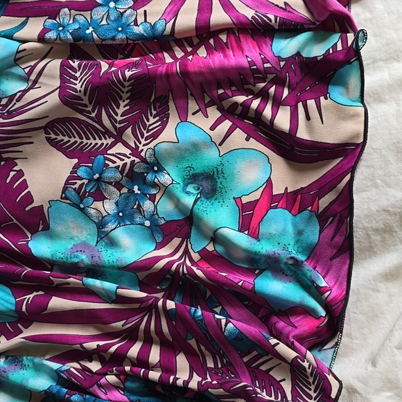 Vibrant Floral Flowing Skirt - Picture 3 of 4